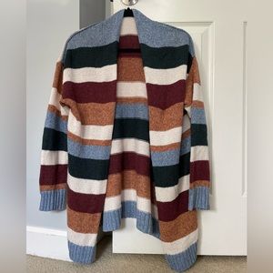 AE multicolor sweater, size M